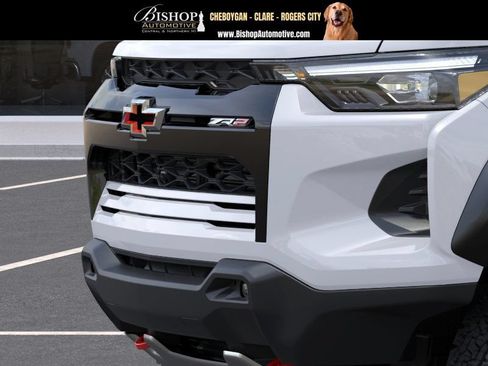 New 2026 Chevrolet Colorado ZR2 w/ Technology Package AWD/4WD image 13