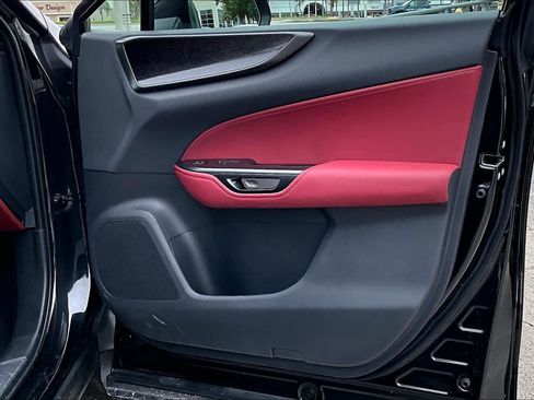 Used 2025 Lexus NX 250 FWD w/ Towing Package (2000 Lbs) image 27