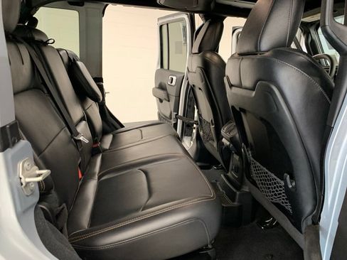 Used 2024 Jeep Wrangler Unlimited Sahara w/ Safety Group AWD/4WD image 6