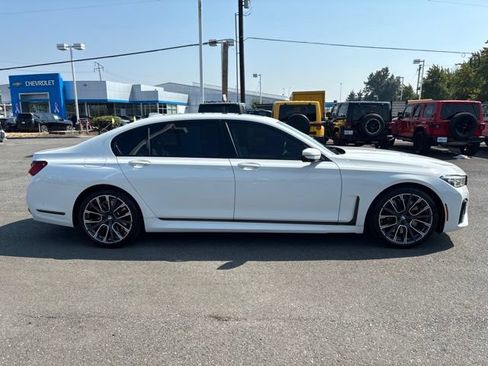 Used 2021 BMW 750i xDrive w/ Executive Package AWD/4WD image 6