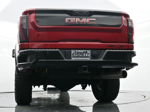 Used 2025 GMC Sierra 2500 AT4X image 50