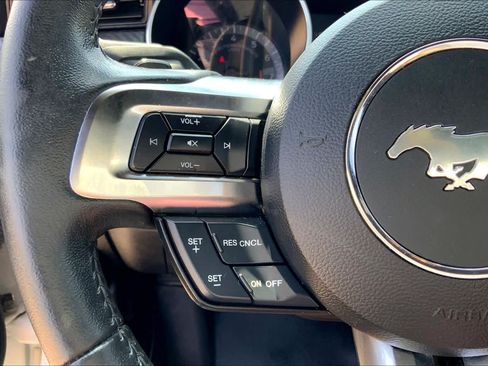 Used 2019 Ford Mustang Coupe RWD image 21