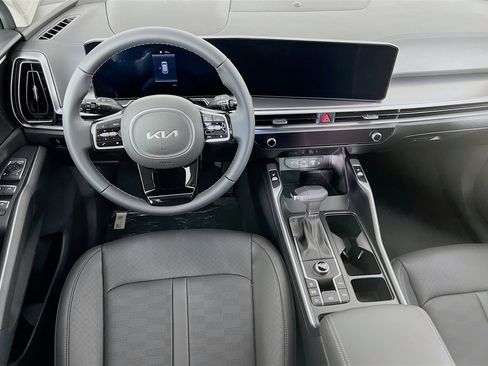 New 2025 Kia Sorento EX image 19