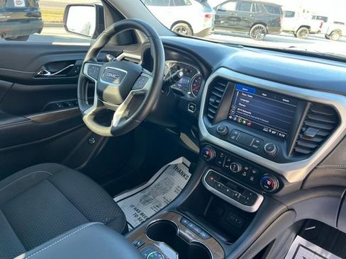 Used 2023 GMC Acadia SLE w/ Driver Convenience Package image 14