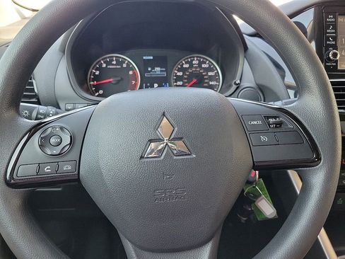 Used 2025 Mitsubishi Eclipse Cross ES image 17