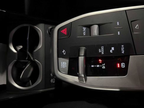 New 2027 BMW X1 xDrive28i AWD/4WD image 13