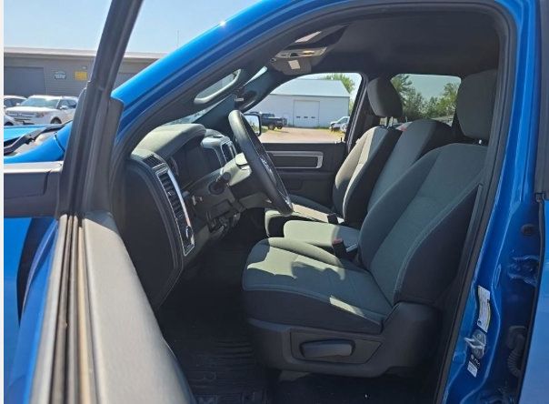Used 2022 RAM 1500 Warlock AWD/4WD image 5