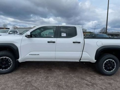 New 2026 Toyota Tacoma TRD Off-Road AWD/4WD image 5