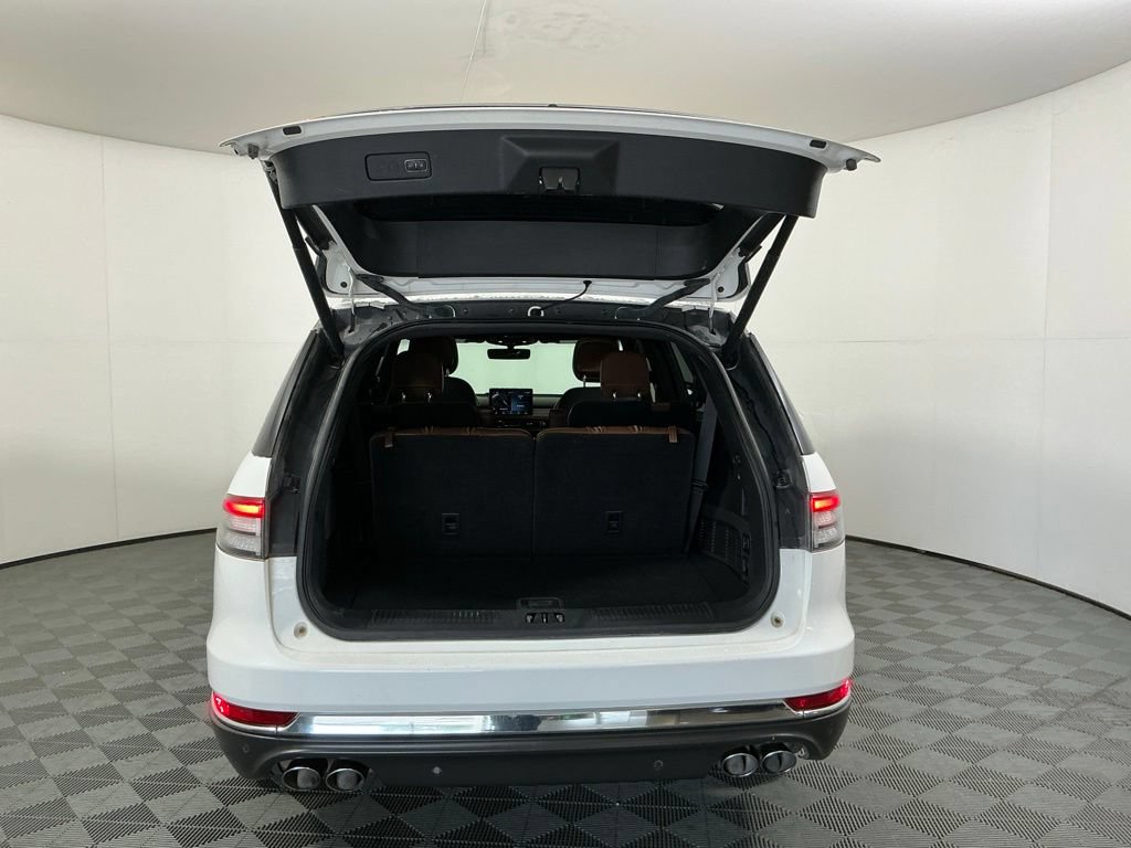 Used 2020 Lincoln Aviator Reserve w/ Equipment Group 201A RWD image 34