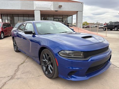 Used 2022 Dodge Charger R/T w/ Blacktop Package image 3