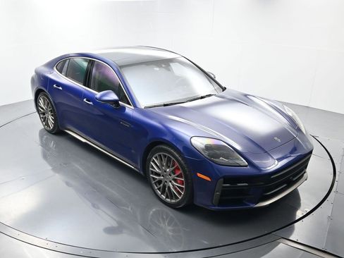 Used 2025 Porsche Panamera Turbo image 46