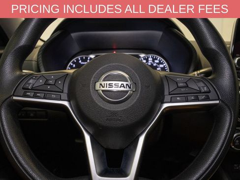 Used 2023 Nissan Sentra SV FWD image 17