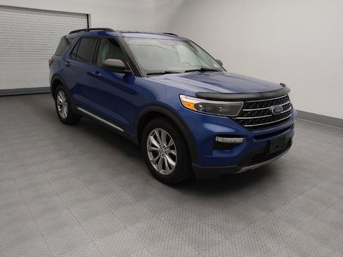 Used 2020 Ford Explorer XLT w/ Equipment Group 202A RWD image 13