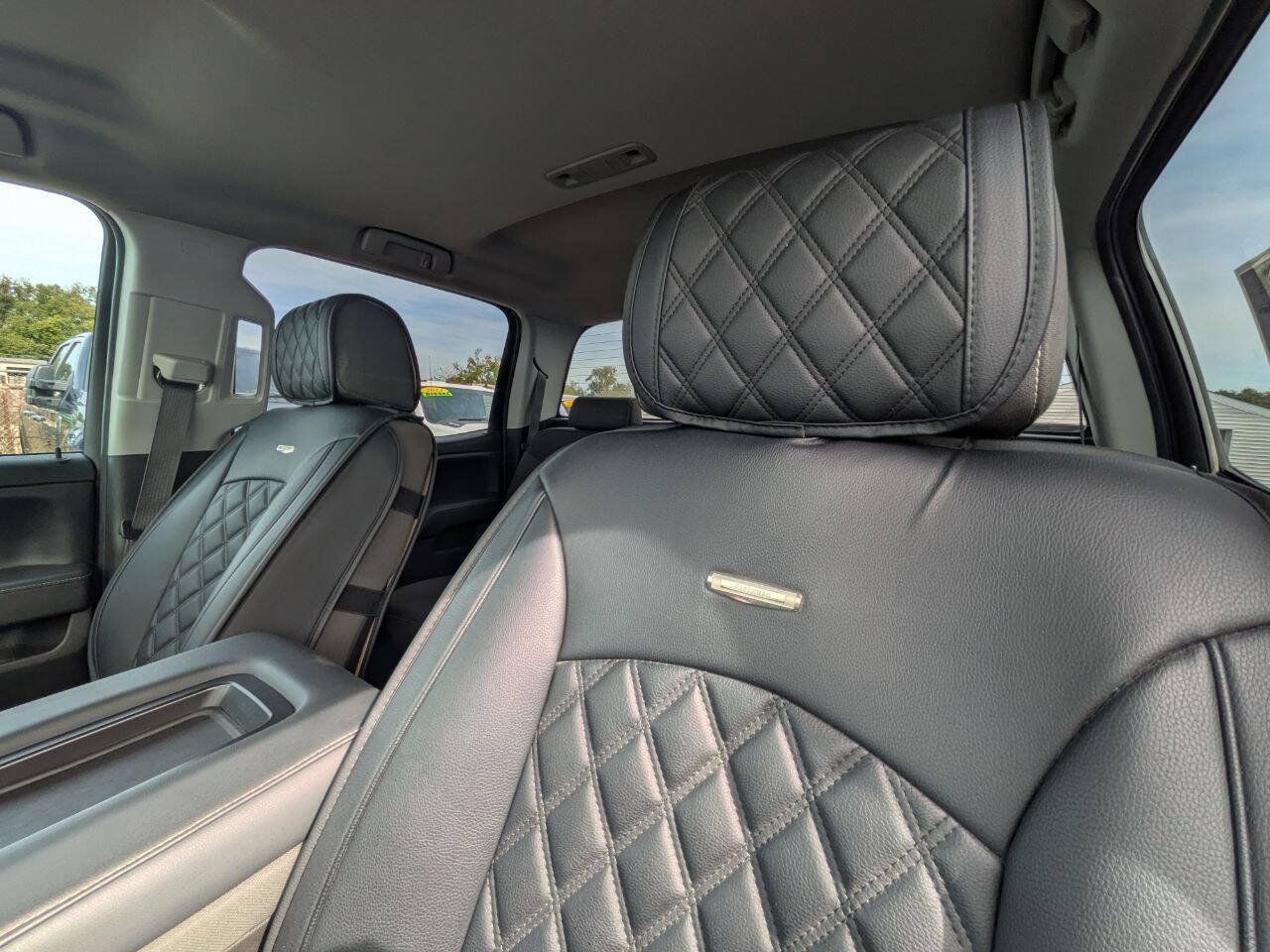 Used 2015 GMC Sierra 2500 SLE w/ SLE Preferred Package AWD/4WD image 13