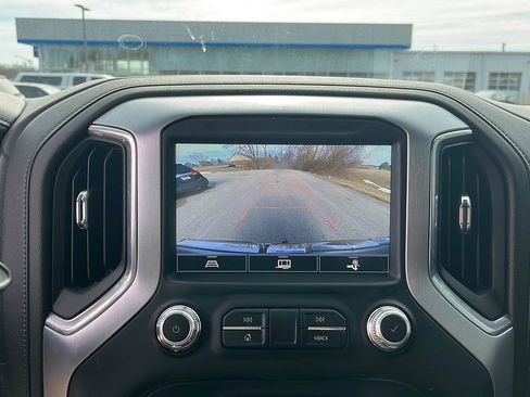 Used 2021 GMC Sierra 1500 SLT image 19