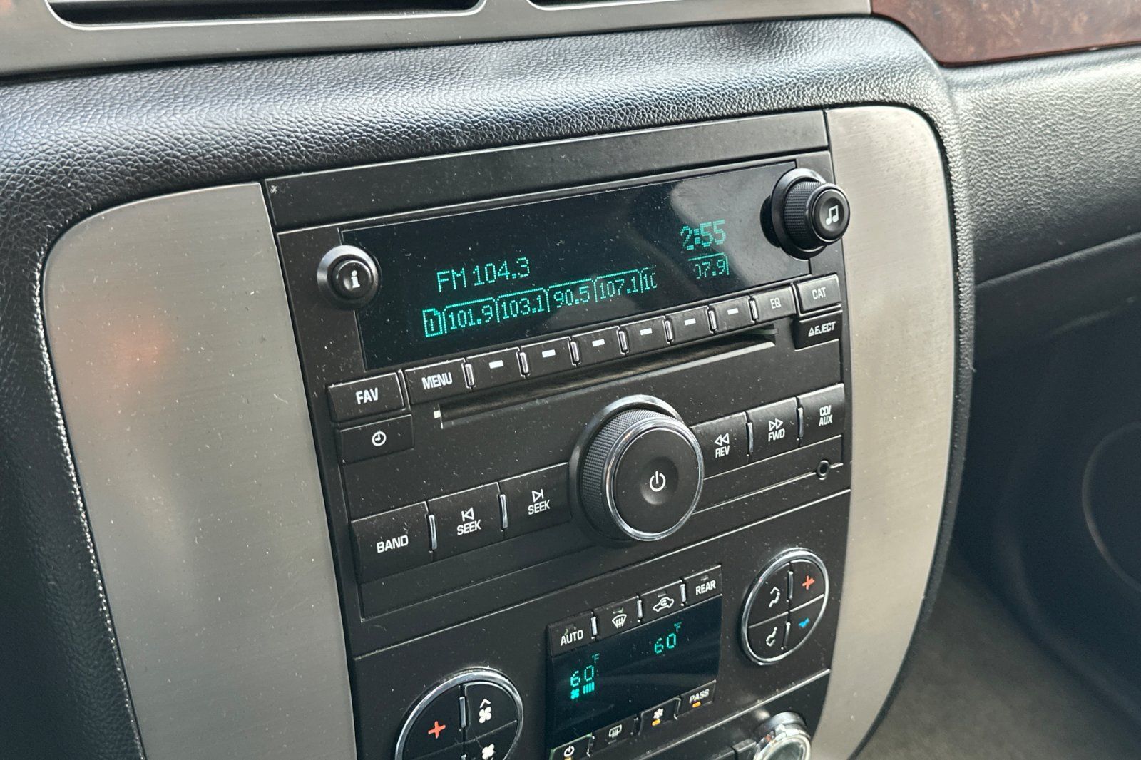 Used 2013 GMC Yukon XL SLT RWD image 27