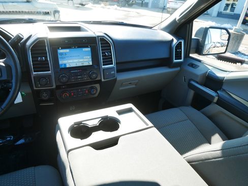 Used 2016 Ford F150 XLT w/ Equipment Group 302A Luxury image 11