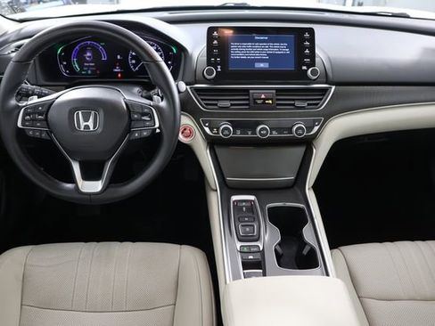 Used 2021 Honda Accord EX-L image 2