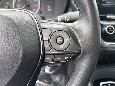 Used 2021 Toyota Corolla SE w/ SE Premium Package image 20