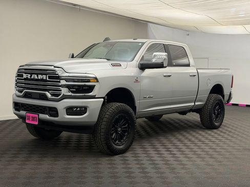 Used 2026 RAM 2500 Laramie AWD/4WD image 1