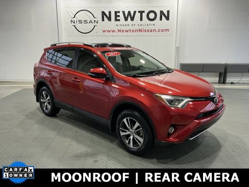 Used 2017 Toyota RAV4 XLE image 1