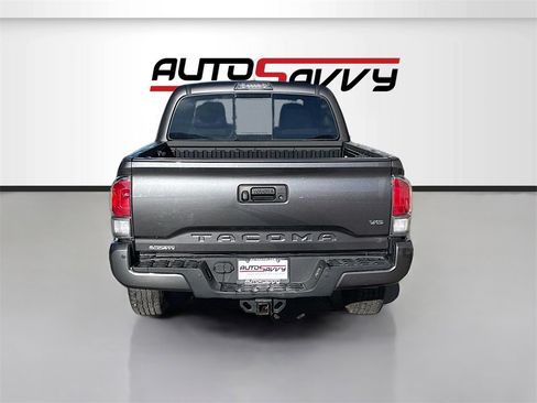 Used 2020 Toyota Tacoma TRD Off-Road image 6