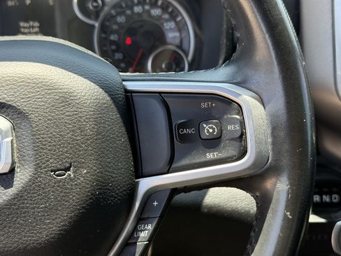 Used 2019 RAM 1500 Big Horn RWD image 17