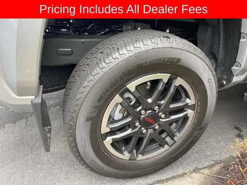 Used 2024 Toyota Tacoma TRD Sport AWD/4WD image 11