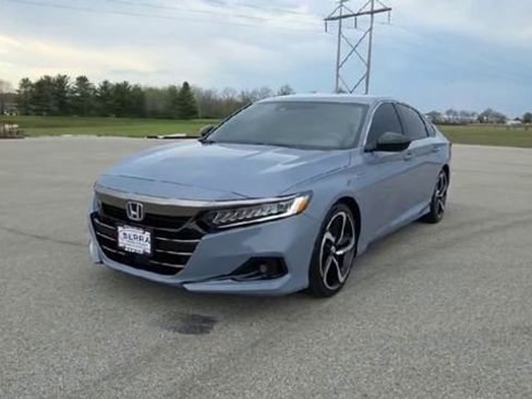 Used 2022 Honda Accord Sport image 3