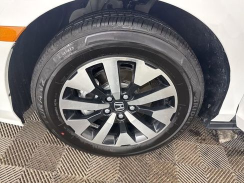 Certified 2026 Honda Odyssey EX-L image 35