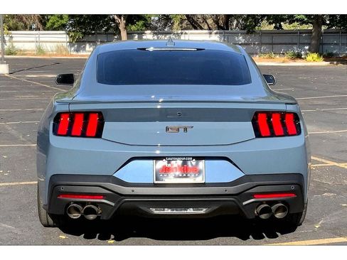 Used 2024 Ford Mustang GT Premium image 4