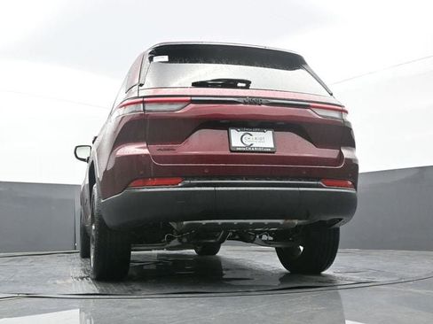 New 2025 Jeep Grand Cherokee Altitude AWD/4WD image 57
