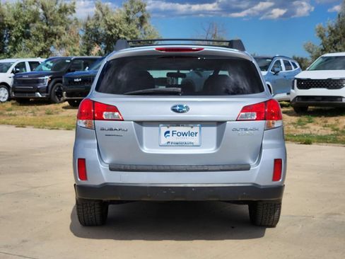 Used 2012 Subaru Outback 2.5i Premium AWD/4WD image 6