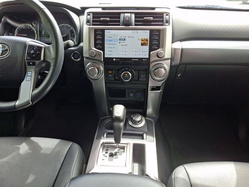 Used 2022 Toyota 4Runner TRD Sport w/ Technology Package AWD/4WD image 15