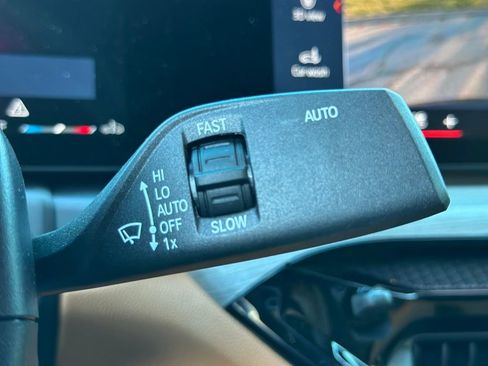 Used 2025 BMW 440i xDrive Convertible w/ Premium Package image 35