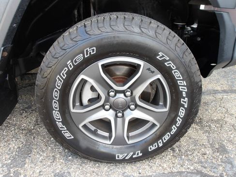 Used 2020 Jeep Wrangler Sport AWD/4WD image 28
