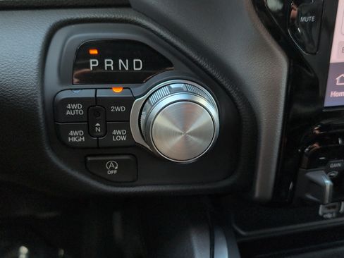 Used 2025 RAM 1500 Laramie AWD/4WD image 20