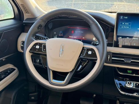 New 2026 Lincoln Corsair Reserve AWD/4WD image 13