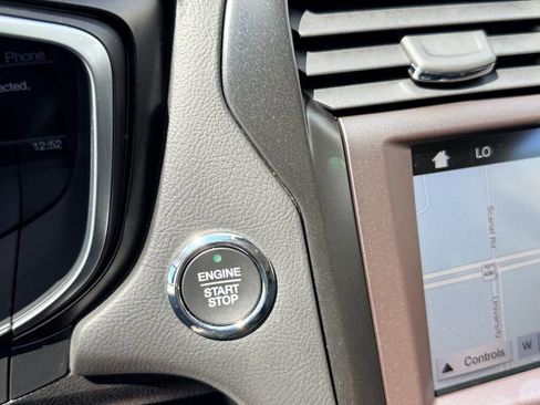 Used 2019 Ford Fusion Titanium image 6