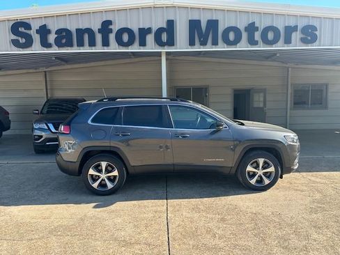 Used 2022 Jeep Cherokee Limited image 1