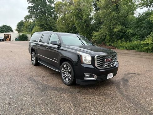 Used 2018 GMC Yukon XL Denali w/ Open Road Package AWD/4WD image 11