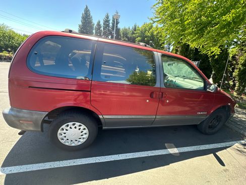 Used 1996 Nissan Quest XE FWD image 6