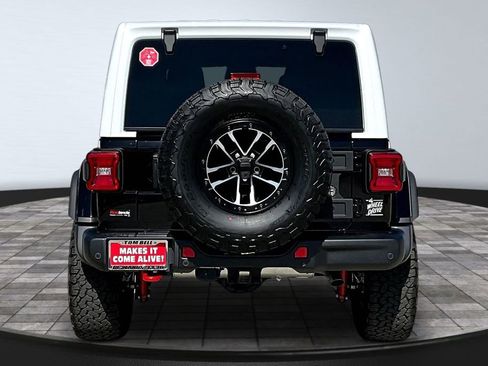 New 2026 Jeep Wrangler Unlimited Rubicon w/ Whitecap Package image 23