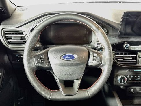 Used 2025 Ford Escape ST-Line FWD image 13