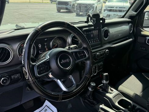 Used 2021 Jeep Wrangler Unlimited Sahara AWD/4WD image 52