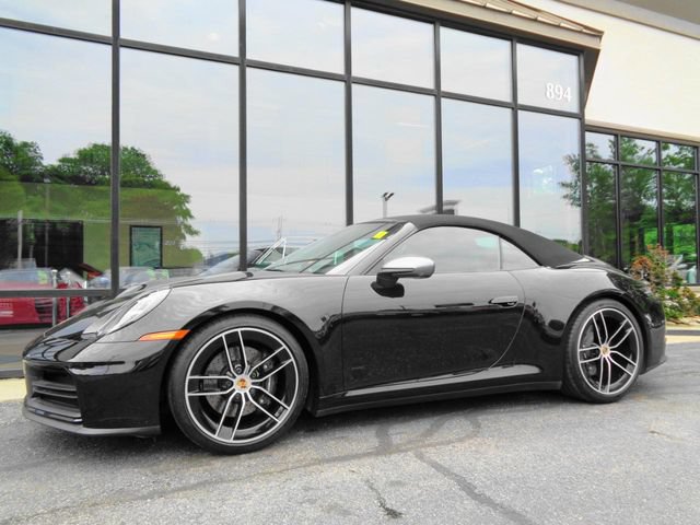 Used 2026 Porsche 911 Carrera RWD image 9
