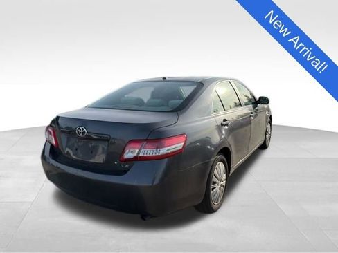 Used 2010 Toyota Camry FWD image 7