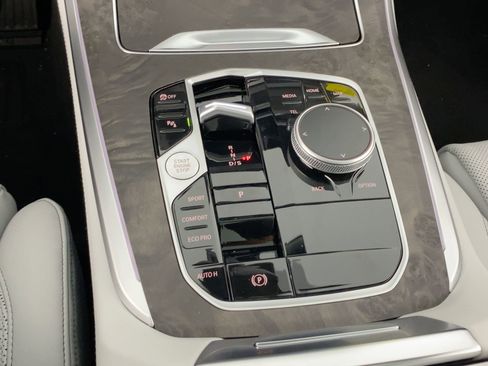 Used 2026 BMW X5 sDrive40i w/ Climate Comfort Package image 31