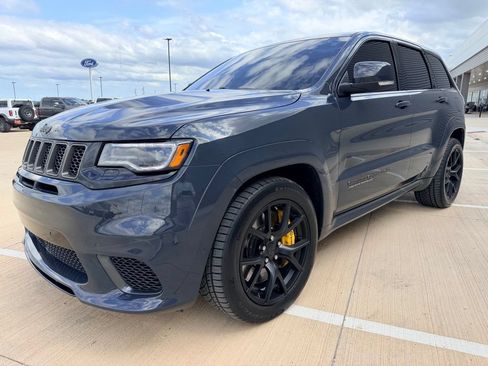Used 2018 Jeep Grand Cherokee Trackhawk AWD/4WD image 9