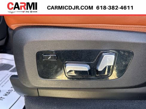 Used 2021 BMW X7 M50i AWD/4WD image 41